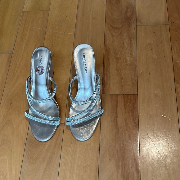 London Fog Collection beautiful & comfortable, sparkling gold, wedge platform - Picture 2 of 7